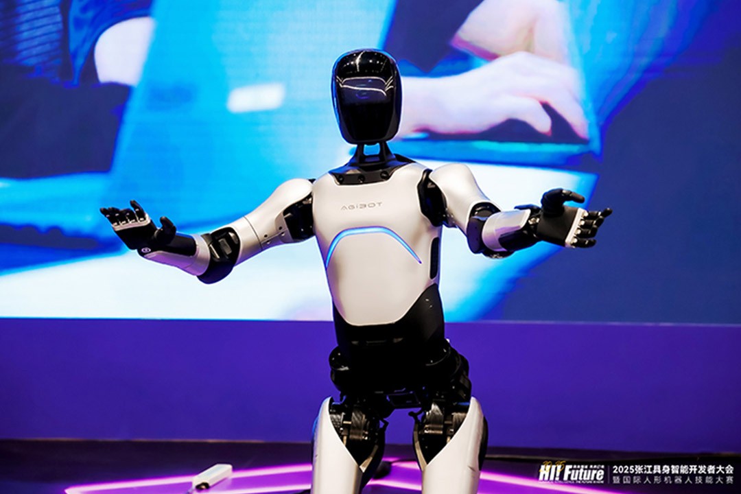 星空电子-告别“云端依赖”！边缘计算让AI在设备端“独立思考”